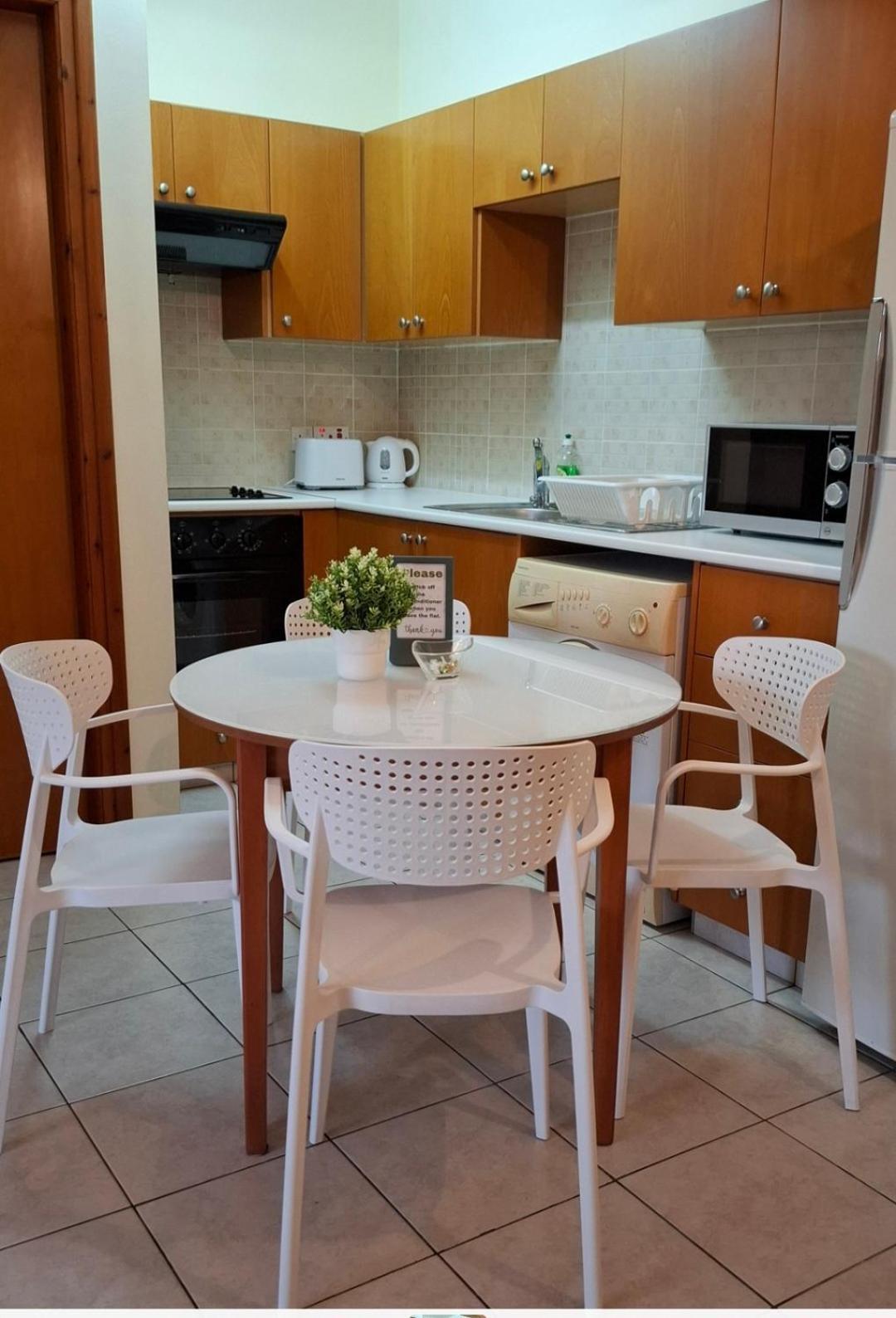 By The Way Apartment 1 Ларнака Екстериор снимка